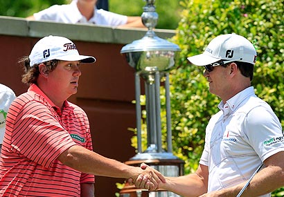 En la cima del golf mundial, la presión del "match play" causa estragos