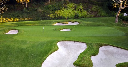 El bunker del green, el bunker del fairway...